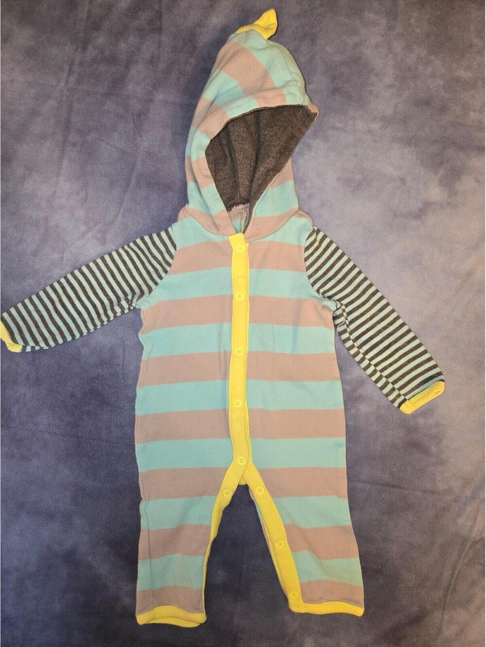 Newborn outfit